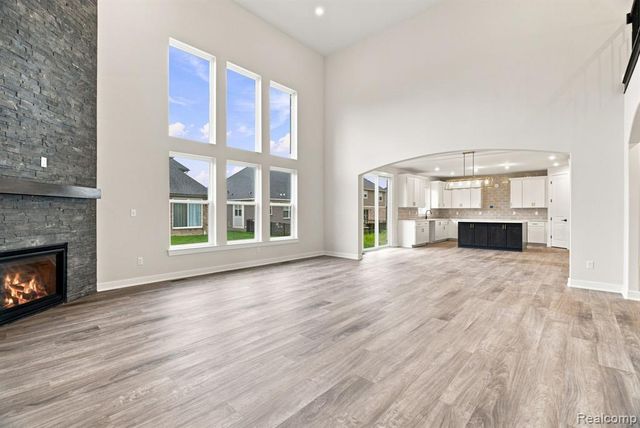 8683 Clare Drive, Shelby Twp, MI 48315