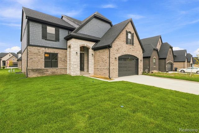 8683 Clare Drive, Shelby Twp, MI 48315