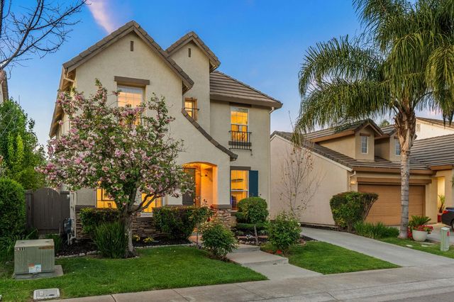 2070 Fenmore Way, Sacramento, CA 95835