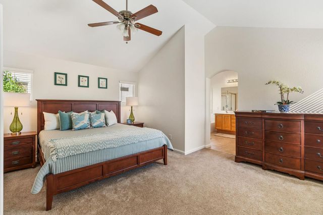 2070 Fenmore Way, Sacramento, CA 95835