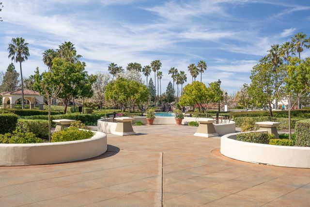 2070 Fenmore Way, Sacramento, CA 95835