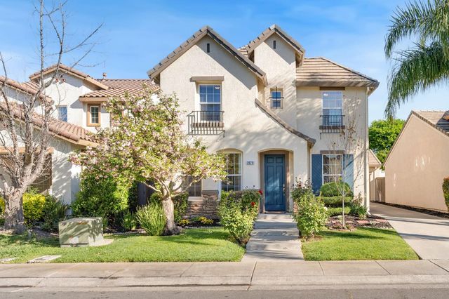 2070 Fenmore Way, Sacramento, CA 95835