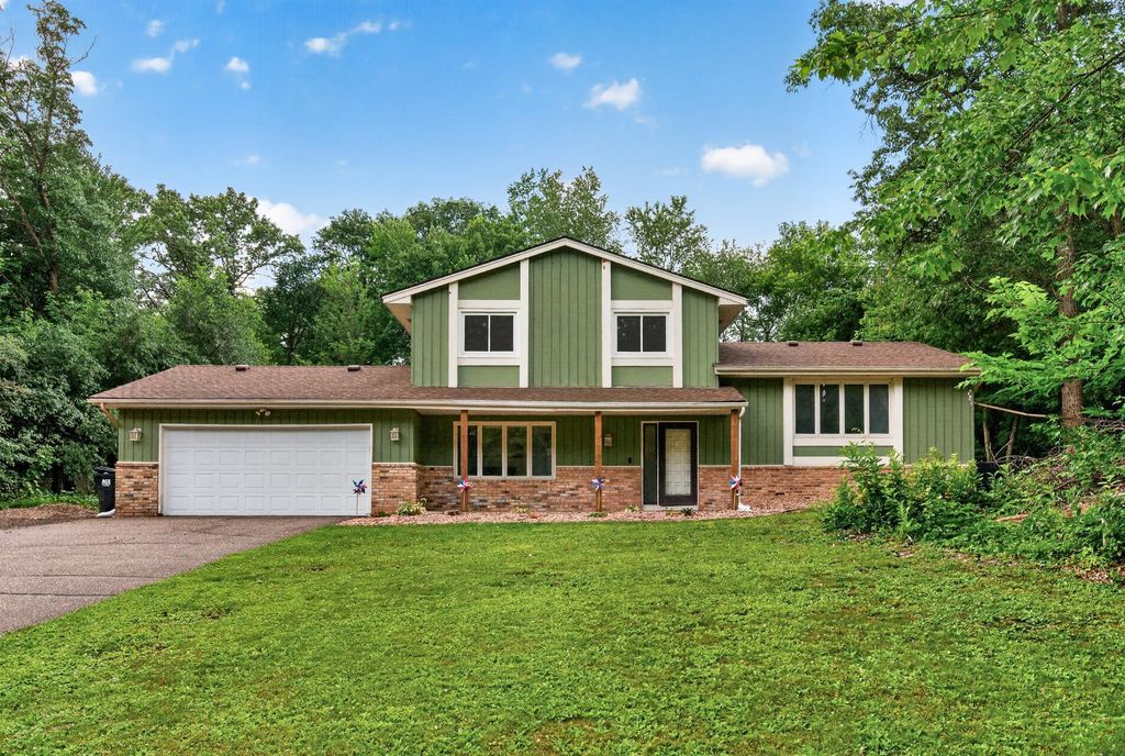 2260 149th Avenue NE, Ham Lake, MN 55304