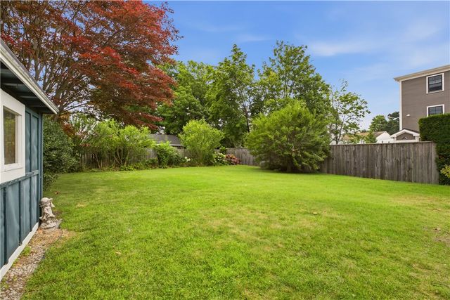 26 Freebody Street, Newport, RI 02840