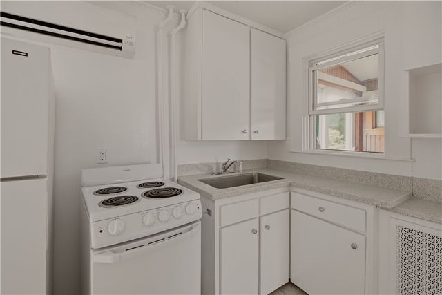 26 Freebody Street, Newport, RI 02840