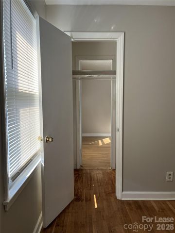 4024 Abbeydale Drive, Charlotte, NC 28205