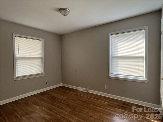 4024 Abbeydale Drive, Charlotte, NC 28205