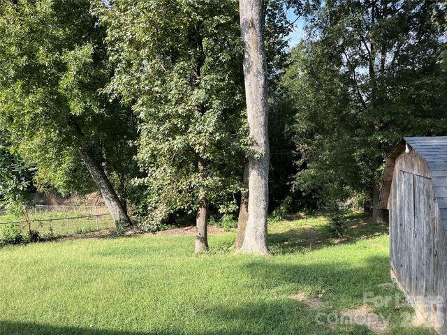 4024 Abbeydale Drive, Charlotte, NC 28205