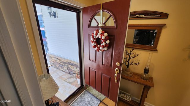 523 Apple View Way, Sevierville, TN 37862