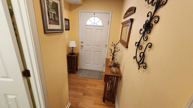 523 Apple View Way, Sevierville, TN 37862