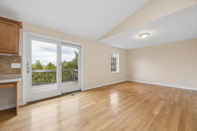 9 Bryant Lane 9, Northborough, MA 01532