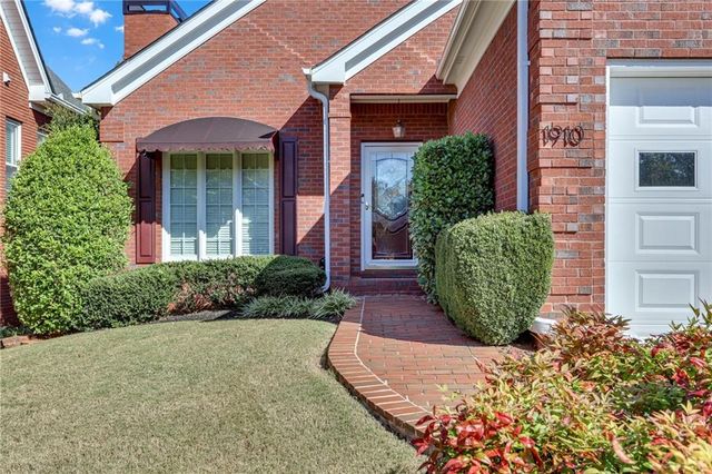 1910 Stockton Walk Lane, Snellville, GA 30078