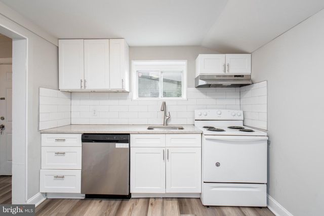 211 W FOUNDRY ST, Millville, NJ 08332