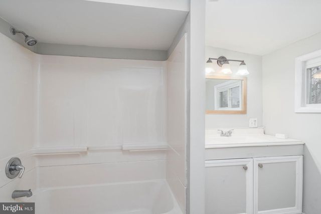 211 W FOUNDRY ST, Millville, NJ 08332