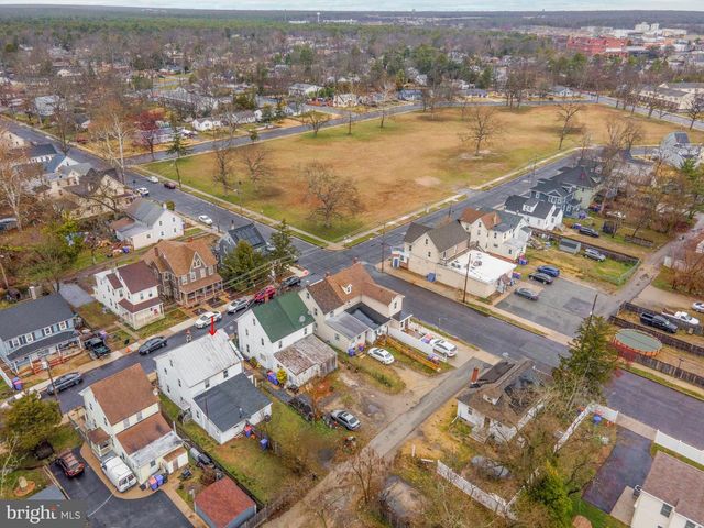 211 W FOUNDRY ST, Millville, NJ 08332