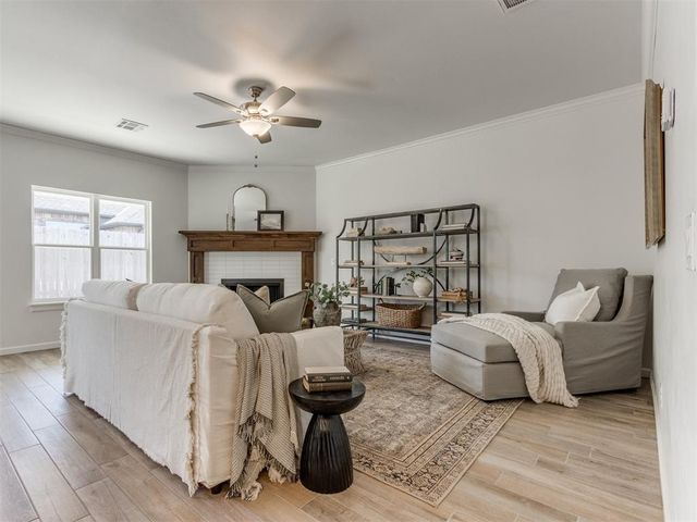 11728 SW 14th Street, Yukon, OK 73099