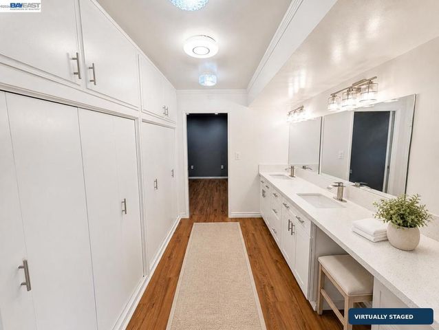 4125 Los Coyotes Diagonal, Lakewood, CA 90713