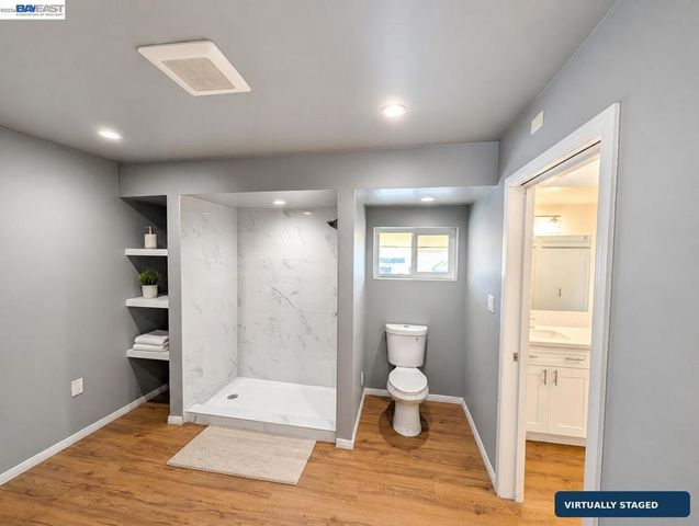 4125 Los Coyotes Diagonal, Lakewood, CA 90713
