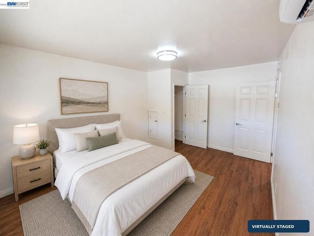 4125 Los Coyotes Diagonal, Lakewood, CA 90713