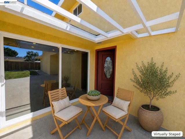 4125 Los Coyotes Diagonal, Lakewood, CA 90713