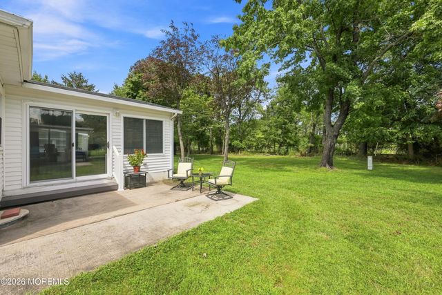144 Biabou Drive, Toms River, NJ 08757
