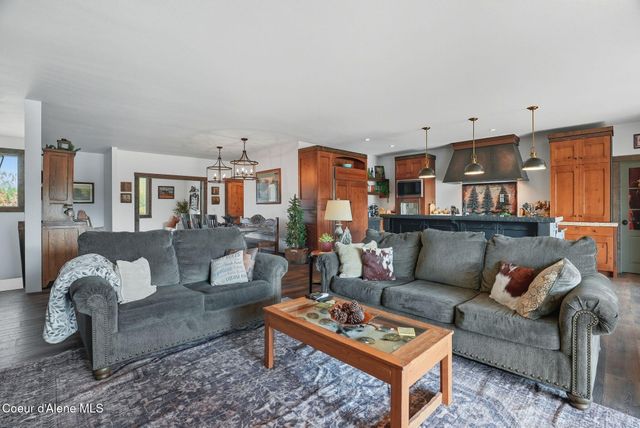 530 Cottonwood Dr, St. Maries, ID 83861