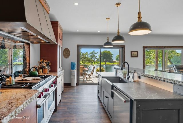 530 Cottonwood Dr, St. Maries, ID 83861