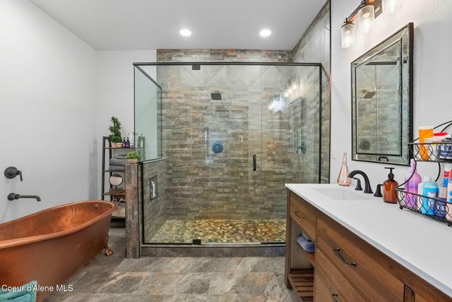 530 Cottonwood Dr, St. Maries, ID 83861