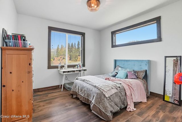 530 Cottonwood Dr, St. Maries, ID 83861