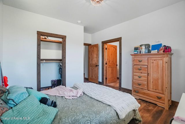 530 Cottonwood Dr, St. Maries, ID 83861