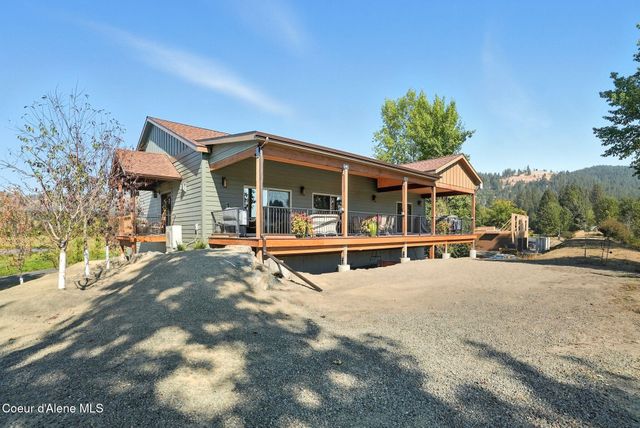 530 Cottonwood Dr, St. Maries, ID 83861