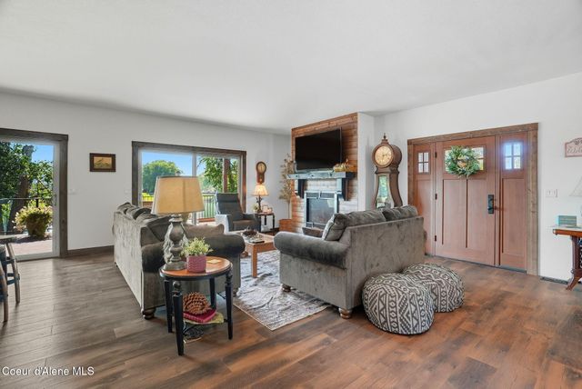 530 Cottonwood Dr, St. Maries, ID 83861