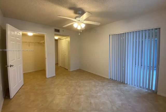 2600 S University Drive 207, Davie, FL 33328