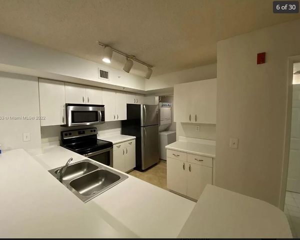 2600 S University Drive 207, Davie, FL 33328