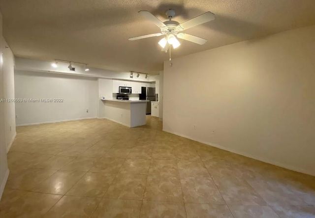 2600 S University Drive 207, Davie, FL 33328