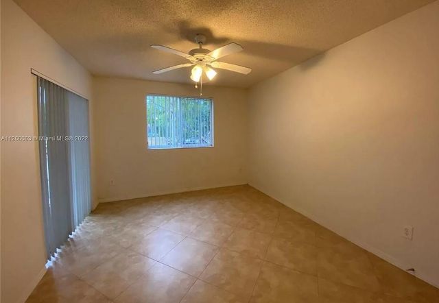 2600 S University Drive 207, Davie, FL 33328