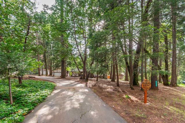 5342 Buttonwood Ct, Foresthill, CA 95631