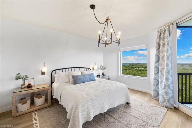 1065 Borghese LN # 706, Naples, FL 34114