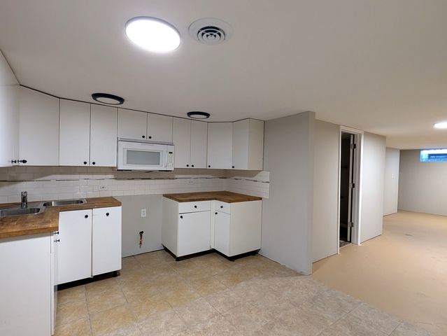 14844 Dearborn Street, Dolton, IL 60419