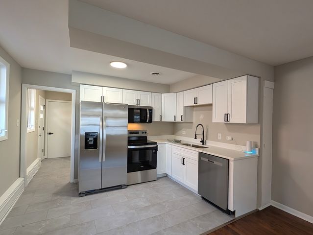 14844 Dearborn Street, Dolton, IL 60419