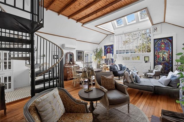 5 Webster Place, Provincetown, MA 02657