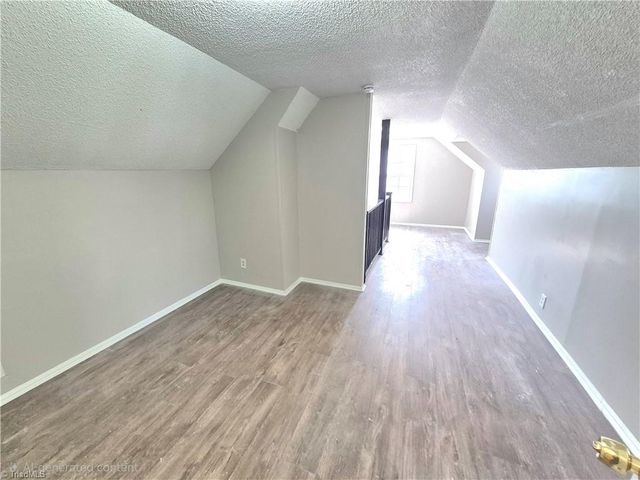 758 Clemmonsville Circle, Winston-salem, NC 27107