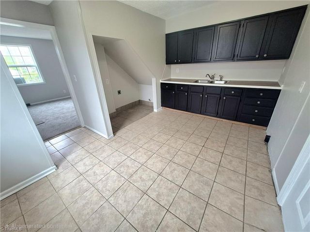 758 Clemmonsville Circle, Winston-salem, NC 27107