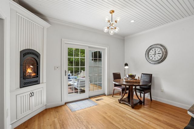 14 Aspen Lane, Bedford, NH 03110