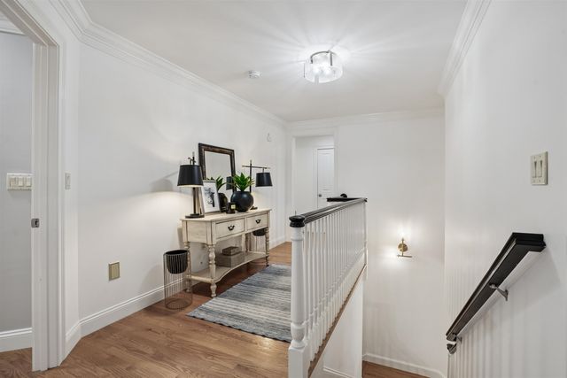 14 Aspen Lane, Bedford, NH 03110