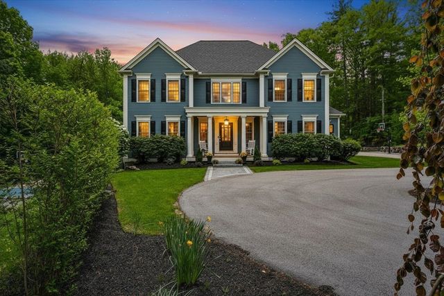 14 Aspen Lane, Bedford, NH 03110