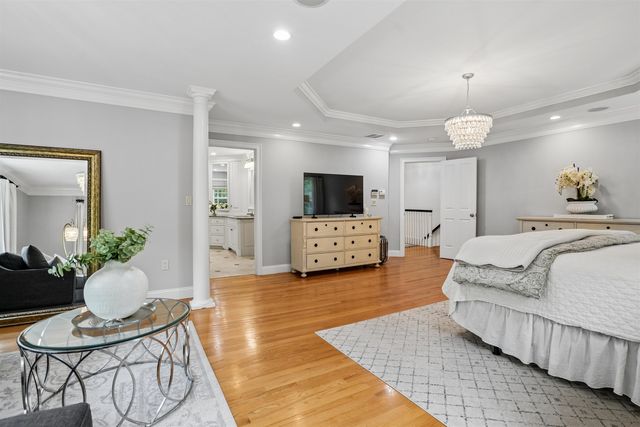 14 Aspen Lane, Bedford, NH 03110