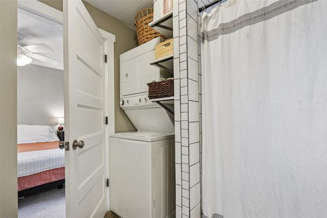 4950 NW 47th Avenue, Des Moines, IA 50310