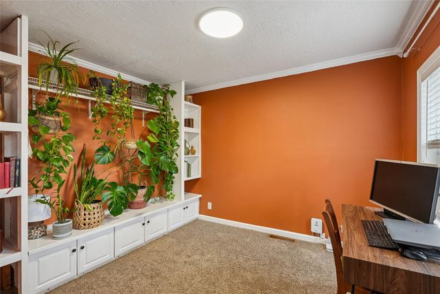 4950 NW 47th Avenue, Des Moines, IA 50310