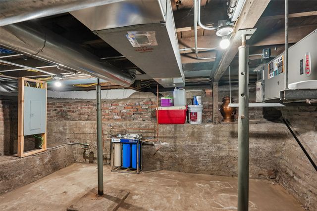 4950 NW 47th Avenue, Des Moines, IA 50310